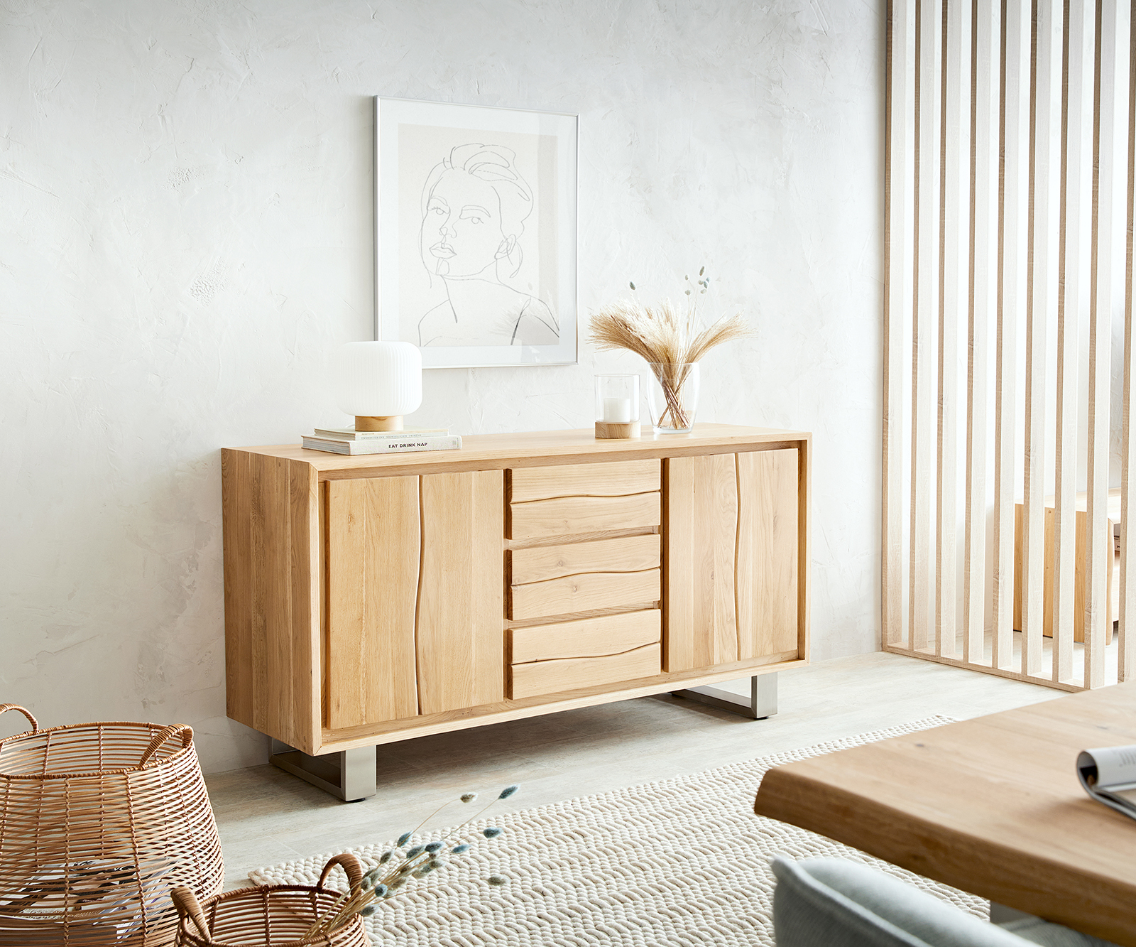 Sideboard Live-Edge 150 cm Eiche Natur 3 Schübe 2 Türen von DELIFE