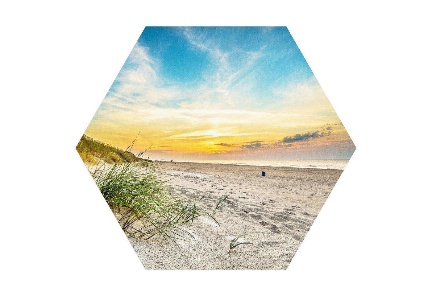 DEQORI Fototapete 'Baltischer Dünenstrand', Sechseckig, matte Leinwandstruktur, bedruckt, (1 St), selbstklebend Wandtattoo Motiv Wandtapete Wand Sticker Bild Tapete von DEQORI