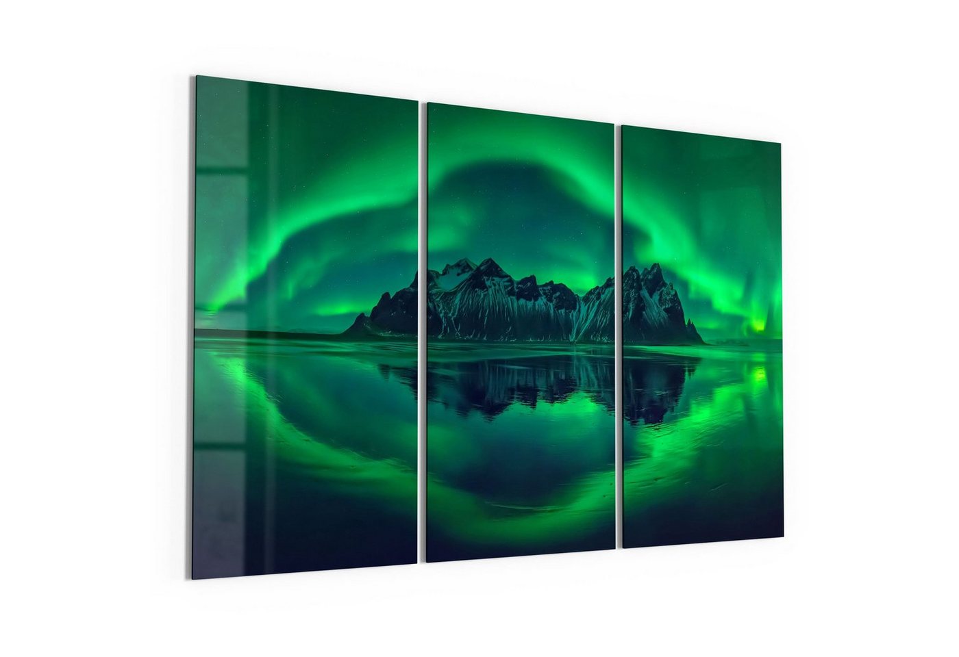 DEQORI Glasbild 'Vestrahorn im Polarlicht', 'Vestrahorn im Polarlicht', Glas Wandbild Bild schwebend modern von DEQORI