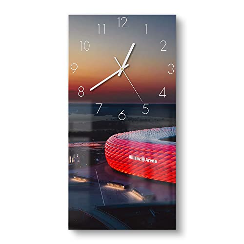 DEQORI Glasuhr | horizontal 30x60 cm | Motiv Allianz Arena, München | große XXL Design Uhr aus Glas | leise Wanduhr für Wohnzimmer & Küche | Moderne Hingucker Uhr für die Wand von DEQORI
