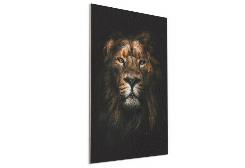 DEQORI Holzbild 'Der König im Schatten', Bild auf Holz natürliches Wandbild Kunstdruck modern Wohnzimmer Design DEQORI Holzbild 'Der König im Schatten', Bild auf Holz natürliches Wandbild Kunstdruck modern Wohnzimmer Design von DEQORI