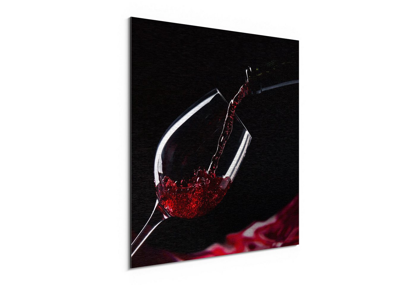 DEQORI Metallbild 'Rotwein ins Glas gegossen', Alu Dibond Bild Aluminium Aluverbundplatte Design Wandbild Aludibond von DEQORI