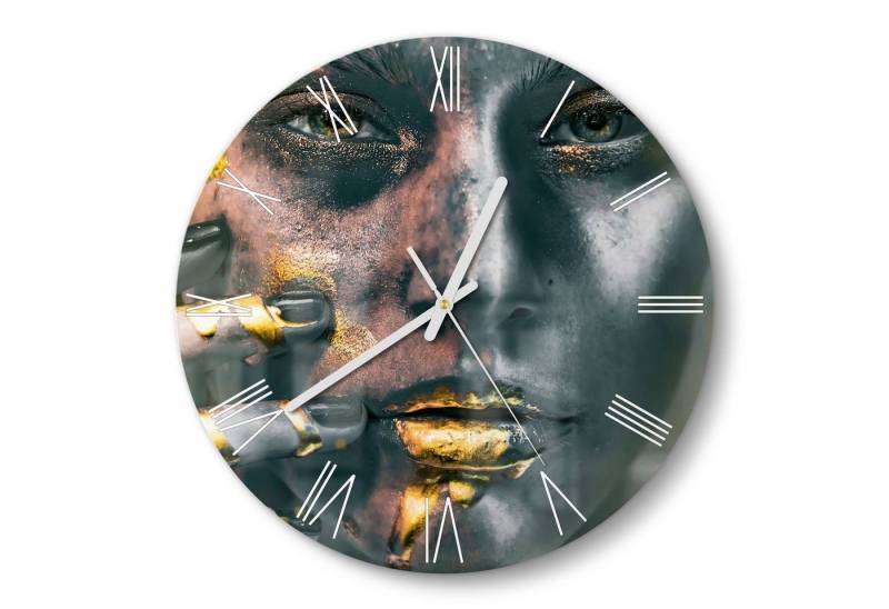 DEQORI Wanduhr 'Frau mit Gold im Gesicht' (Glas Glasuhr modern Wand Uhr Design Küchenuhr) von DEQORI