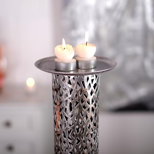 IMPOSANTER Design KERZENLEUCHTER Eternal Bodenleuchter Metall 100cm antik-Silber IMPOSANTER Design KERZENLEUCHTER Eternal Bodenleuchter Metall 100cm antik-Silber von DESIGN DELIGHTS