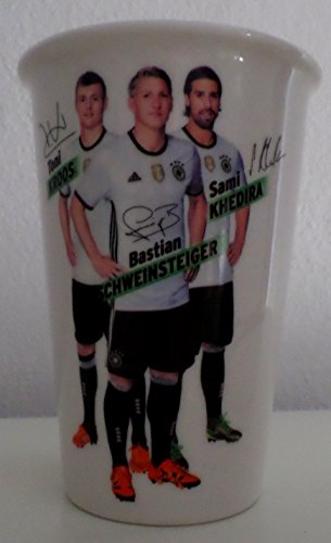Porzellanbecher - Fußball - Defensives Mittelfeld - Kroos, Schweinsteiger & Khedira von DEUTSCHER FUSSBALL-BUND