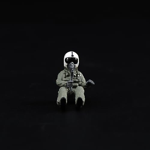 DEZARO 1:48 Scale Miniatures People Figurine WWII Pilot Hand Painted Tiny People Resin Diorama Action Figure for Cars Vehicles Model (Modern Pilot) von DEZARO