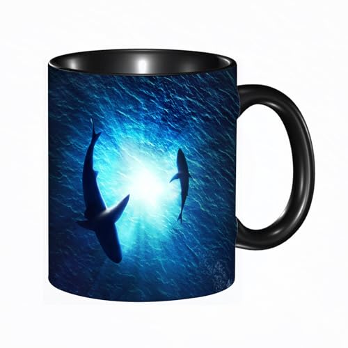 Tasse Keramik Illustration von zwei Haien, die unter Wasser einen Kreis bilden Kaffeetassen Große 330ml Mit Henkel 100% Handbemalt Trinkgläser Mit Griff Personalisierte Geschenk von DHAEY