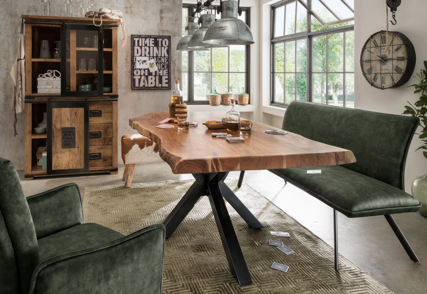 DIRECT4HOME Baumkantentisch Esstisch FORREST DIRECT4HOME Baumkantentisch Esstisch FORREST von DIRECT4HOME