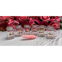Schnapsgläser Personalisiert, Pinnchen, Geburtstag, Geschenk, Jga, Hochzeit, Abschlussfeier, Weihnachten, Name, Henkel, Deckel von DIYCATbySandra