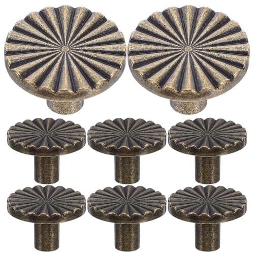 DIYEAH 8 Stück Retro-Schrankknöpfe aus gebürstetem Messing – Vintage-Schrankknöpfe, flache Schubladengriffe, Türbeschläge für Schränke, Kommoden, mit Befestigungsschrauben DIYEAH 8 Stück Retro-Schrankknöpfe aus gebürstetem Messing – Vintage-Schrankknöpfe, flache Schubladengriffe, Türbeschläge für Schränke, Kommoden, mit Befestigungsschrauben von DIYEAH