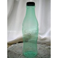 Vintage Coca-Cola Classic Soda Sammlerstück Grün Blasform Kunststoff 12 "Flaschenbank von DIYVintageTreasures