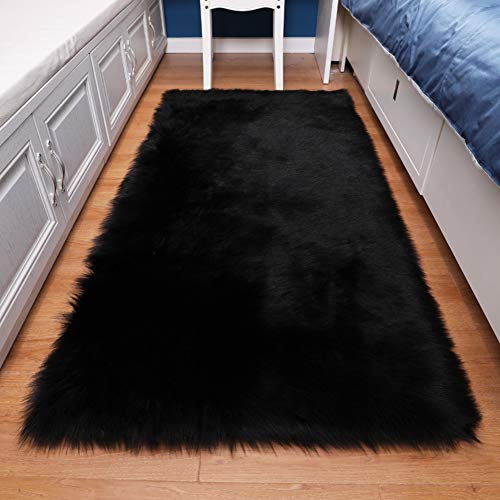 Rechteckigen Modern Teppiche,Für Wohnzimmer Schlafzimmer,Rutschfest Hochflor Dick Non Shedding Teppich,Flauschige Sanft Faux Schaffell Matte Schwarz 100x180cm(39x71inch) von DMCE