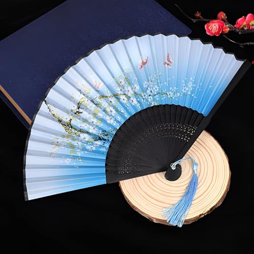 DOTBUY-SHOP Sakura-Muster Faltbare Fächer, Chinesischer Handfächer Fächer Klein Holz, Fecher Sommer mit Quasten,für Geburtstagsgeschenk,Tanzen,Party,Requisiten-Dekoration (5 Stück,Schmetterling 2) DOTBUY-SHOP Sakura-Muster Faltbare Fächer, Chinesischer Handfächer Fächer Klein Holz, Fecher Sommer mit Quasten,für Geburtstagsgeschenk,Tanzen,Party,Requisiten-Dekoration (5 Stück,Schmetterling 2) von DOTBUY-SHOP