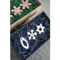 stern Christbaumschmuck, 3Er Set Weiße Ornamente von DOVICuratedDesigns