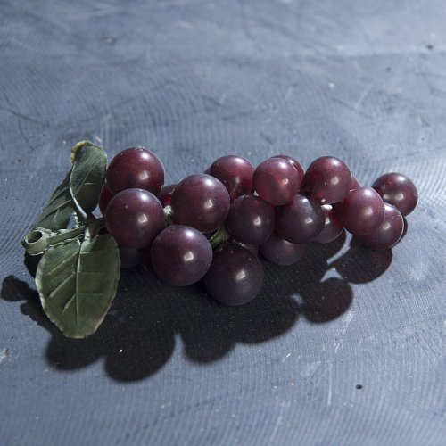 Weintraube Weintrauben Weinrebe Traube Kunstobst, 10 cm, rot, mit 2 Blättern Weintraube Weintrauben Weinrebe Traube Kunstobst, 10 cm, rot, mit 2 Blättern von DPI
