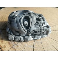 Steinfigur Gartenfigur Aschenbecher Im Stil "' Terminator Deko Aus Beton Frostsicher Handarbeit Steinfigur Gartenfigur Aschenbecher Im Stil "' Terminator Deko Aus Beton Frostsicher Handarbeit von DRIKAWaren