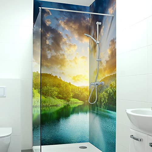 DRUCK-EXPERT Premium Duschrückwand 0,4 mm selbstklebendes Hart-PVC, Größe:2 x B 206 x H 100 cm Querformat, Muster:Waldsee Stimmungsvoll von DRUCK-EXPERT