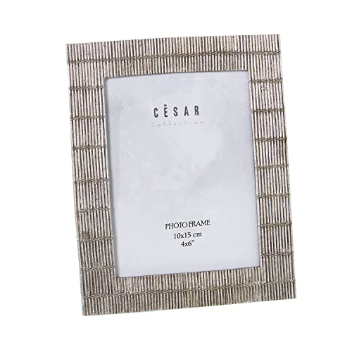 DRW Bilderrahmen aus Kunstharz, 10 x 15 cm, silberfarben, 16 x 1,3 x 21,3 cm, für 10 x 15 cm DRW Bilderrahmen aus Kunstharz, 10 x 15 cm, silberfarben, 16 x 1,3 x 21,3 cm, für 10 x 15 cm von DRW