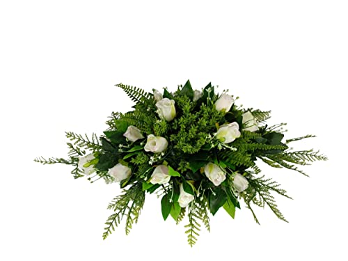 DRW Künstliche Blumenzentrum für Friedhof, Kirchen, Hochzeit, Blumenzentrum für die Heiligen, grünes Boot und weiße Rosenknospen, 95 x 55 cm von DRW