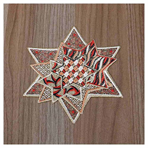 DSD Design-Studio Drechsler Winter-Tischdecke Sternenzauber Plauener Spitze modernes Deckchen Stern mit Mustern Tischdeko Weihnachten rot-Gold von DSD Design-Studio Drechsler