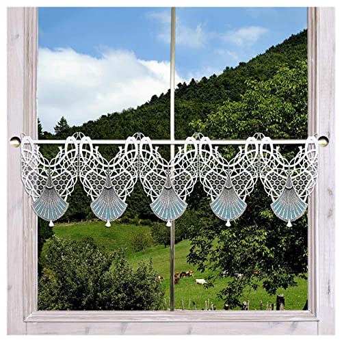 Feenhaus-Scheibengardine Romina weiß-blau Vogtländische Spitze | ausgefallene, kunstvolle Luftspitze mit geometrischem Muster im Fächer-Design, filigran geschwungene Linien Höhe x Breite 25 x 80 cm von DSD Design-Studio Drechsler