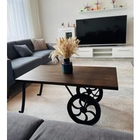 Industrie Design Couchtisch - Modell Classico Handgefertigt Aus Massivholz & Metallrädern von DSLHAUS