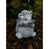 Steinfigur Drolliger Igel Sitzend Frostfest Steinguss Garten Figur Tier Haustier Steinfigur Drolliger Igel Sitzend Frostfest Steinguss Garten Figur Tier Haustier von DSSteinfigurenshop