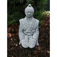 Steinfigur Samurai Japan Buddha Massiver Steinguss Frostfest Steinfigur Samurai Japan Buddha Massiver Steinguss Frostfest von DSSteinfigurenshop