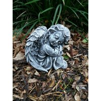 Steinfigur Schöner Größerer Engel Sitzend Steinguss Frostfest Grabschmuck Garten Deko von DSSteinfigurenshop