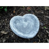 Vogeltränke Herz Steinguss Frostfest Wetterfest Garten Deko Vogeltränke Herz Steinguss Frostfest Wetterfest Garten Deko von DSSteinfigurenshop