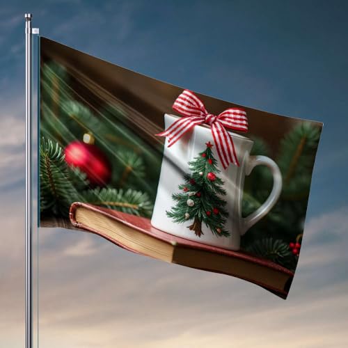 Weihnachtsflagge für Zimmer, Teenager, Jungen, Weihnachtstasse mit Baum-Design, Flagge, Männerhöhle, Bar, Hinterhof, Dekoration (60 x 90 cm) von DTWE