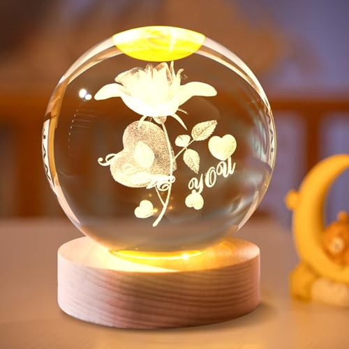 3D Kristallkugel Nachtlicht Schlummerleuchten,Nachttischlampe Glaskugel Blume im Glas Ornamente Nachtlichter mit LED Lampensockel USB,Valentinstag Geschenke für frauen Haus Büro Deko (Liebe Herz) von DZAY