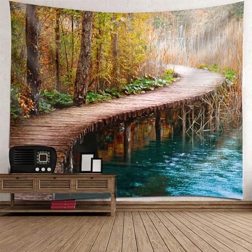 Daesar Wandteppich Landschaft 210x140CM, Tuch Wandbehang Outdoor mit Holzbrücke und Wald See Muster Wall Tapestry Wandteppich Kinderzimmer Wasserfest von Daesar