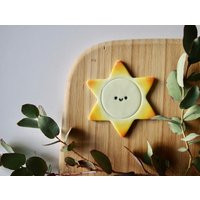 Sunshine Sun Magnet, Glücklicher Sonnenmagnet von DaisyChainArtUk
