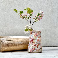 Handgemachte Vase Kunst Wildblumen Motiv von DaisyTableware