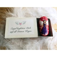 Hand Bemalter Engel Stein Lila Auf Rot Hand Bemalter Engel Stein Lila Auf Rot von DalayaArt