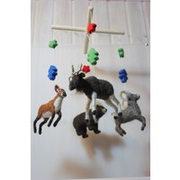 Nadel Gefilzte Baby Mobile Waldtiere Kinderzimmer Dekor Nadel Gefilzte Baby Mobile Waldtiere Kinderzimmer Dekor von DaliaNerijusFelt