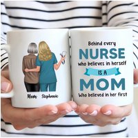 Hinter Krankenschwester Ist Mama Personalisierte Tasse, Mutter Geschenk, Geschenk Von Tochter Und Sohn, Muttertagsgeschenk, Rn Bsn von DamianGoods