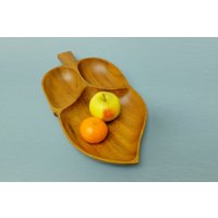 Große Vintage Blatt Schale Obstschale Tablett 3 Fächer Snack Und Anbieteschale Ref. 423 von DamnNiceStuff