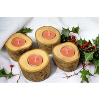 Vier Teelichthalter Aus Naturholz - Handgefertigt Für Gemütliche Adventsabende, Ideal Als Geschenk Oder Zur Dekoration in Deinem Zuhause Vier Teelichthalter Aus Naturholz - Handgefertigt Für Gemütliche Adventsabende, Ideal Als Geschenk Oder Zur Dekoration in Deinem Zuhause von DanaKunst
