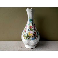 Schöne Vintage Blumenvase Von Aynsley.wild Tudor Muster, Langhalsige Knospe Vase Mit Goldenem Detail.perfektes Geschenk von DandelionClockStudio