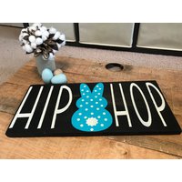 Hip Hop Osterhasen Schild von DandelionDaydreamsAZ