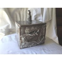 Handgefertigte Keramik Rechteckige Box von DanicArts