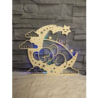 Schlummerlicht Geburt Baby Personalisiert Mit Namen | Nachtlicht Kinder Aus Holz, Elefant Led Wandlampe - Wand Deko Kinderzimmer Nachtlampe Schlummerlicht Geburt Baby Personalisiert Mit Namen | Nachtlicht Kinder Aus Holz, Elefant Led Wandlampe - Wand Deko Kinderzimmer Nachtlampe von DanielDubaDesign