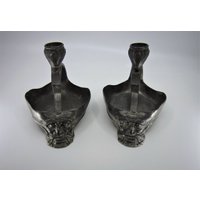 Ein Paar Antiker Zinnkammer-Kerzenhalter Mit Zwei Bärtigen Köpfen Schrulliger Kerzenhalter Sammlerhöhlendekoration Gothic Style Geschenk von DanielTreasures