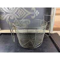 Schöner Vintage-Drahtkorb - Korb Schöner Vintage-Drahtkorb - Korb von DanielsVintageShop