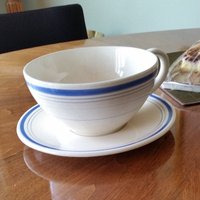 Große Vintage Schüssel Mit Passendem Teller Suppenterrine Ca. 40Er 50Er Für Urlaub Midcentury Küchengeschirr von DanishModernPlus