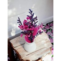 Trockenblumenstrauß Mini Mit Vase | Lila Trockenblumen Strauss Blumenstrauß Pink Kleiner in Einer Lila Deko Trockenblumenstrauß Mini Mit Vase | Lila Trockenblumen Strauss Blumenstrauß Pink Kleiner in Einer Lila Deko von Danislovelyworld