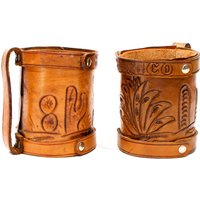Vintage 1970Er Jahre - Paar Punzierte Getränkehalter Aus Leder Cozies Made in Mexico Männerhöhle Sku 22-C-00011848 von DansandAdiHomeDecor
