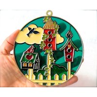 Vintage 1980S - Retro Metall Und Harz Vogelhaus Ornament Glasimitat Sun Catchers Geschenk Sku 15-E2-00033290 von DansandAdiHomeDecor